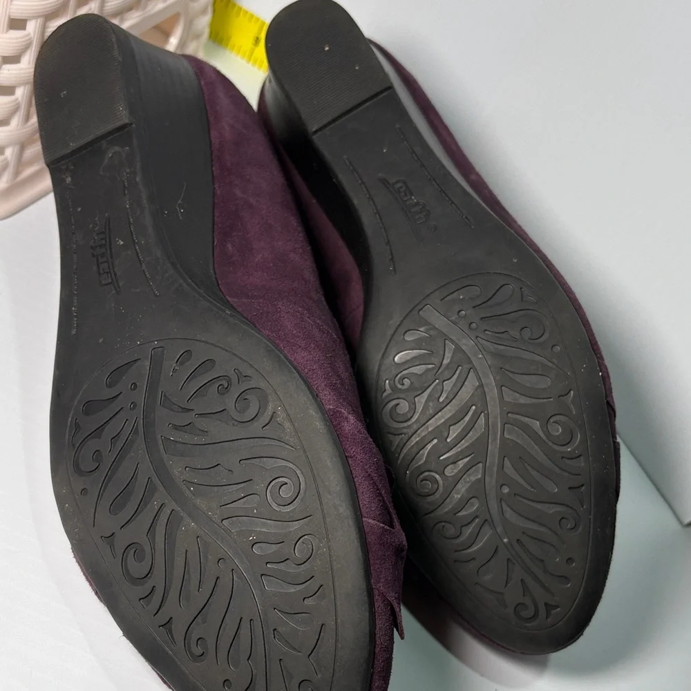 Earth suede Chic Plum Wedge‎ Shoes arch support size 8. Fc5